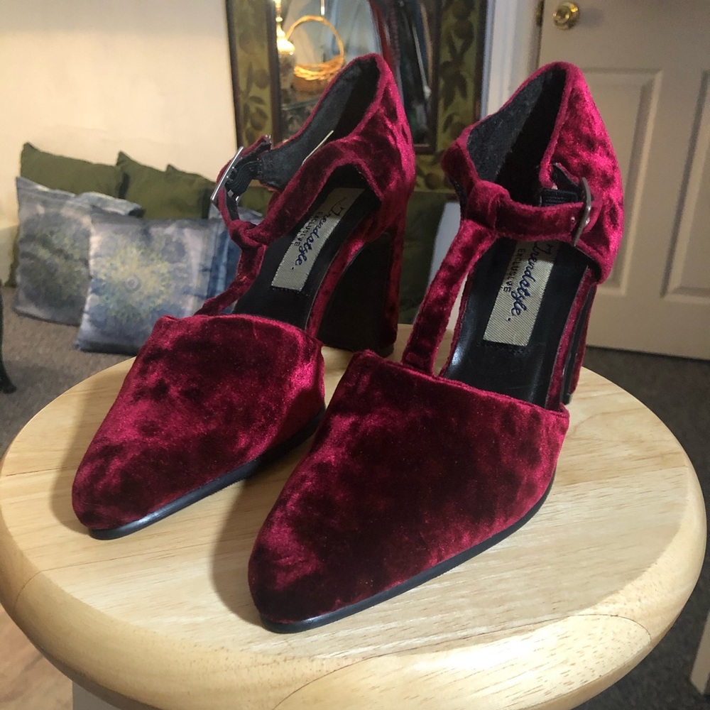 Vintage “Trendstyle Exclusive” heels.